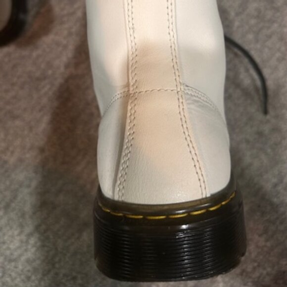 Dr. Martens Air Wair Boots White Woman's Size 6 m - Picture 6 of 14